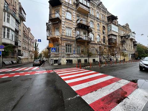коммерческая по адресу Рейтарська, 18