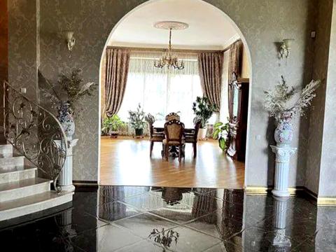 будинок за адресою Щаслива вул.