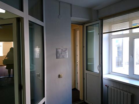 комерційна за адресою Турівська вул., 31