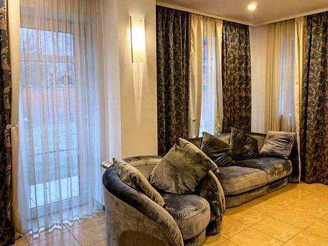 будинок за адресою берегова