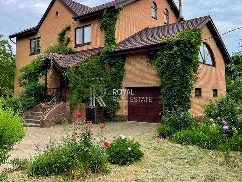 будинок за адресою с. Нові Петрівці, 1 Травня вул.