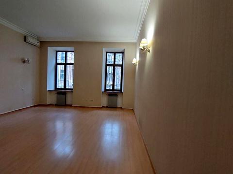 коммерческая по адресу Французский бульв., 11