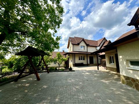дом по адресу Профспілкова ул., 55