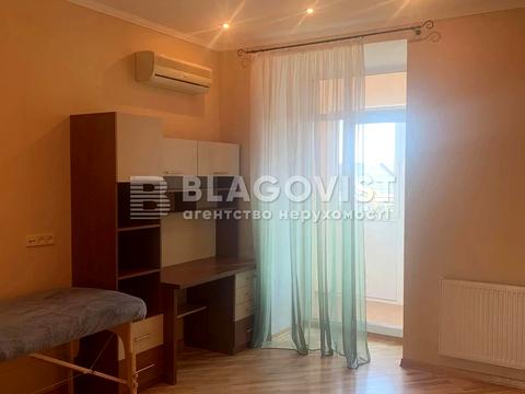 квартира за адресою Почайнинська вул., 70
