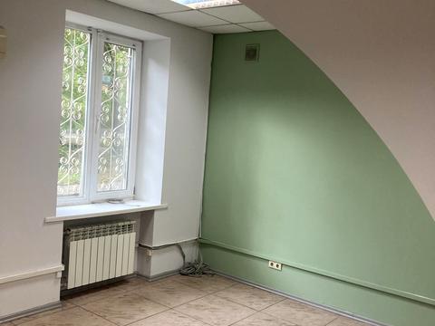 комерційна за адресою Незалежної України вул. (40 років Радянської України), 68-А