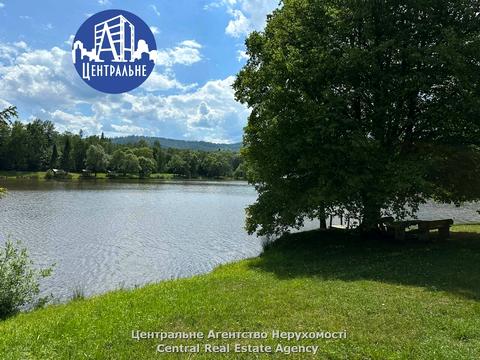 комерційна за адресою Вижницька, 1