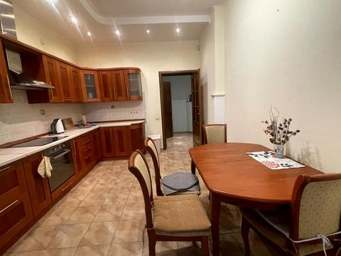 квартира по адресу Дмитриевская ул., 69