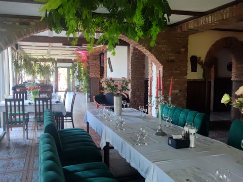 коммерческая по адресу Центральна, 1