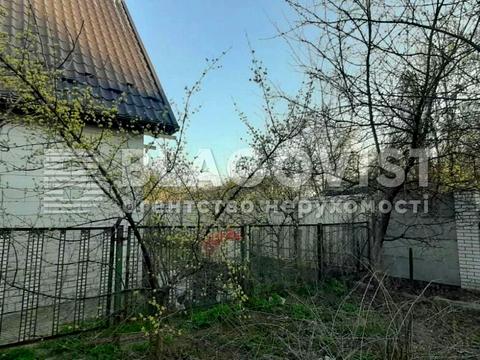 участок по адресу Мрії