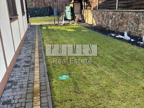 будинок за адресою Вишнева вул.