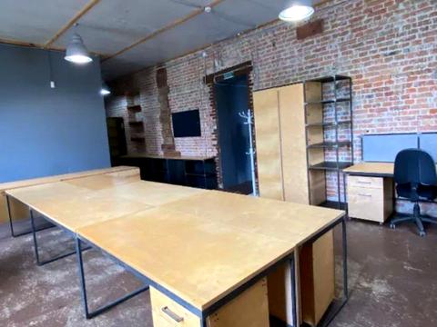 комерційна за адресою Володимира Антоновича вул. (Свердлова), 37