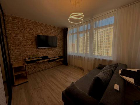квартира за адресою Перлинна вул., 8