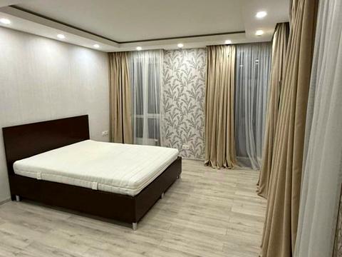 квартира по адресу Левка Лукʼяненка ул. (Василия Жуковского), 16, 18, 20, 24