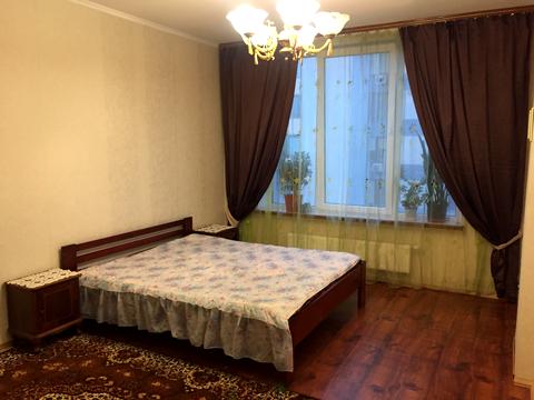 квартира за адресою Богатирська вул., 6-А