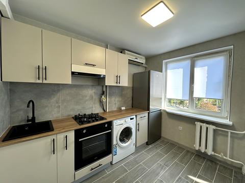 квартира за адресою Леоніда Каденюка просп. (Юрія Гагаріна), 19/30