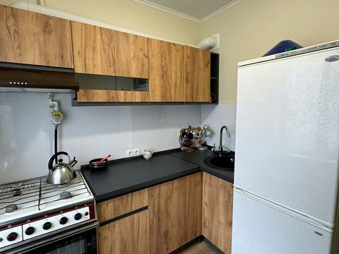 квартира за адресою Дніпровська набережна вул., 9