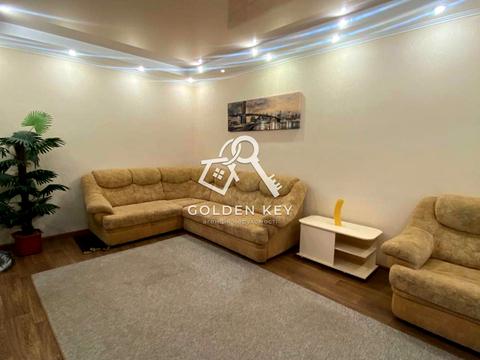 квартира за адресою Революційна, 10