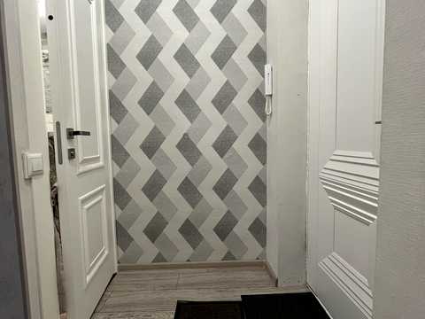 квартира по адресу Строителей ул., 5
