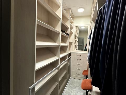 квартира за адресою Раїси Окіпної вул., 18