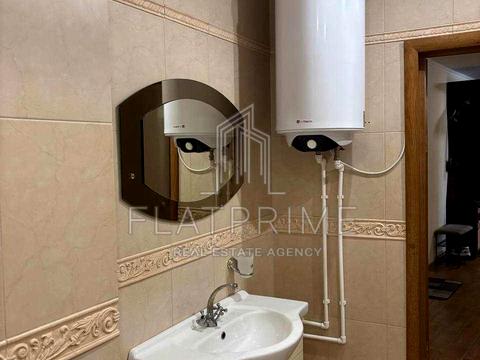 квартира за адресою Дніпровська набережна вул., 19-В