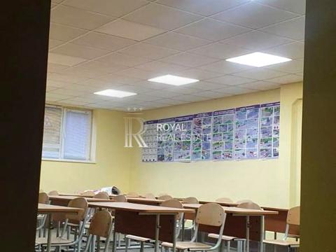 комерційна за адресою Київська вул., 17