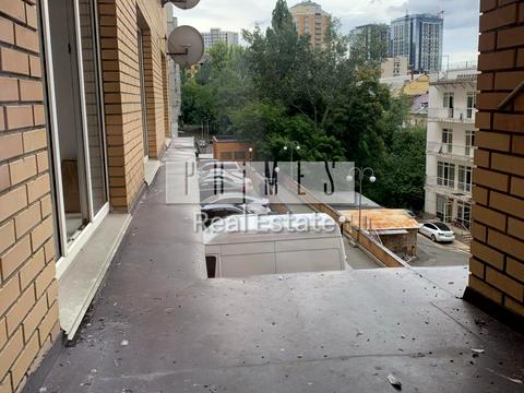 коммерческая по адресу Василия Тютюнника ул. (Анрі Барбюса), 5-В
