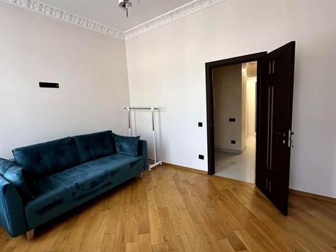 квартира за адресою Пекарська вул., 32