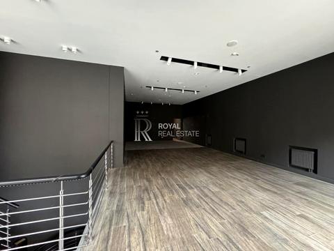 комерційна за адресою Володимирська вул., 38