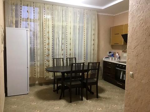 квартира за адресою Каманина, 16а