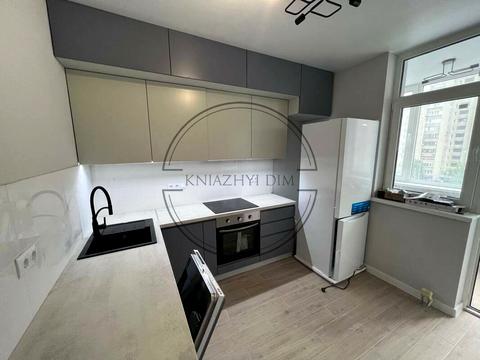 квартира по адресу Ревуцкого ул., 40-Б