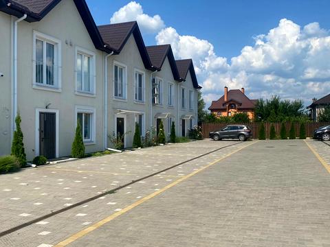 будинок за адресою Грушевського вул.