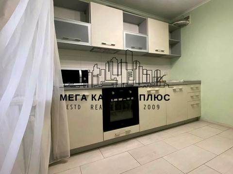 квартира за адресою Стадіонна вул., 6
