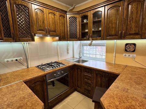 квартира за адресою Набережно-Лугова вул., 3