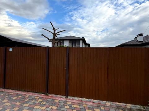 будинок за адресою Басейна