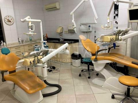 комерційна за адресою Білогородська вул., 51