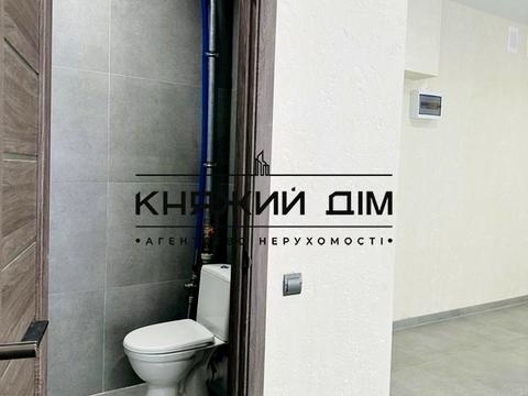 комерційна за адресою Михайла Максимовича вул. (Онуфрія Трутенка), 24