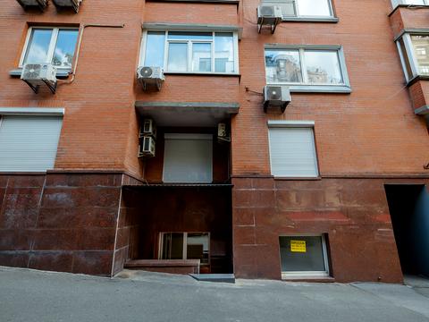 комерційна за адресою Олександра Кониського вул., 52-58
