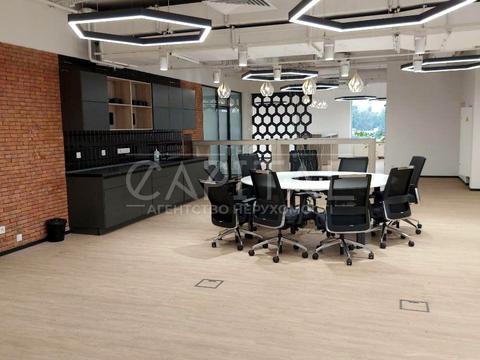 комерційна за адресою Жилянська вул., 75