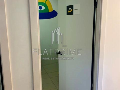 комерційна за адресою Раїси Окіпної вул., 4-А