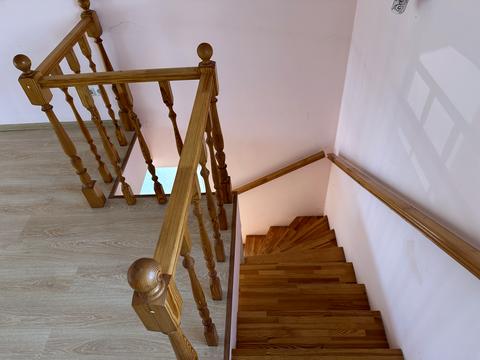 комерційна за адресою Центральна, 75А