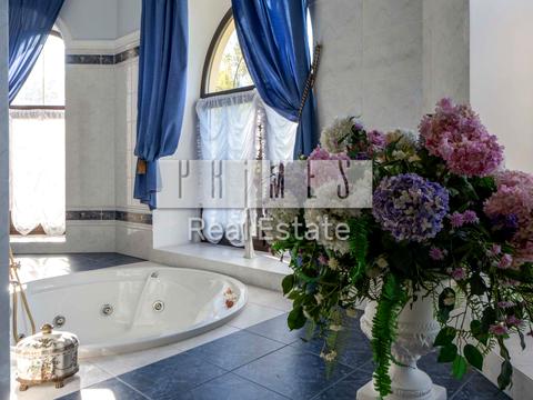 будинок за адресою смт. Козин, Столичне шосе