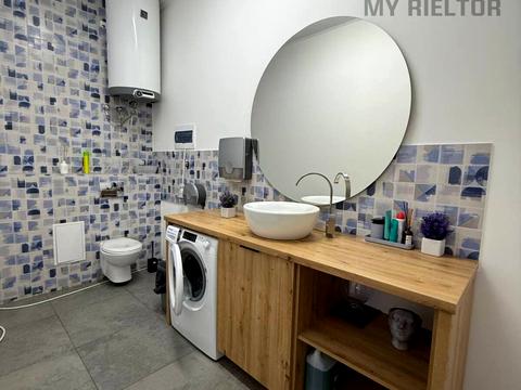 комерційна за адресою Собранецька вул., 11