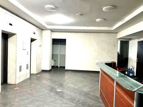 комерційна за адресою Євгенія Єніна вул. (Бакуліна), 4а