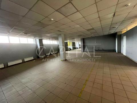 комерційна за адресою Федора Ернста вул., 4