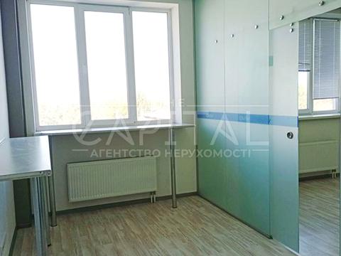 комерційна за адресою Сумська вул., 1