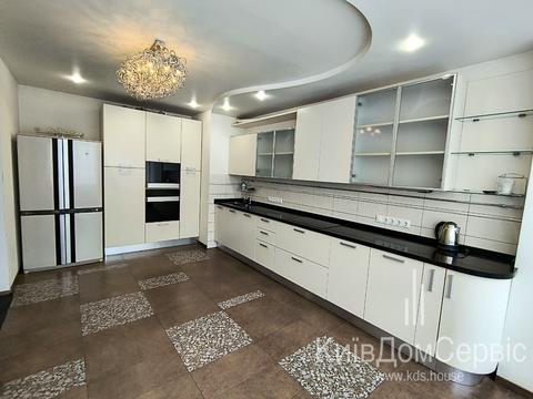 комерційна за адресою Микільсько-Слобідська вул., 2-В