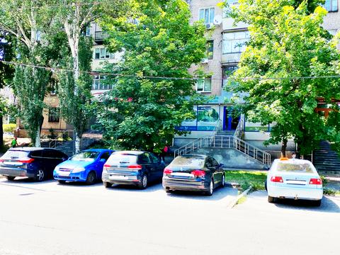 комерційна за адресою Незалежної України вул. (40 років Радянської України), 92