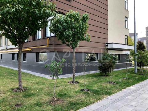 коммерческая по адресу Юнатская ул., 4