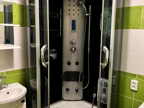 квартира за адресою Космонавтів просп., 24
