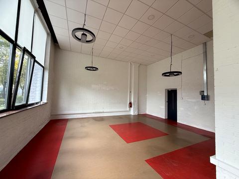 комерційна за адресою Польова вул., 21